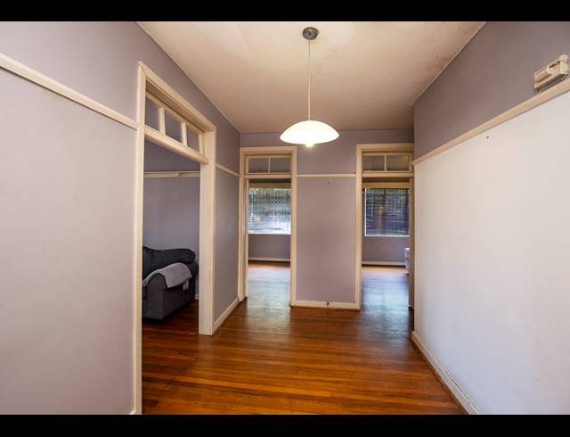 2 BEDROOM APARTMENT FOR SALE IN GLENWOOD